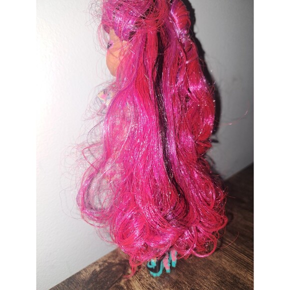 LOL Surprise OMG Queens Miss Divine Fashion Doll - Picture 9 of 12